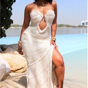 Size small in nude color from an overseas boutique! Seen on Carli Bybel.